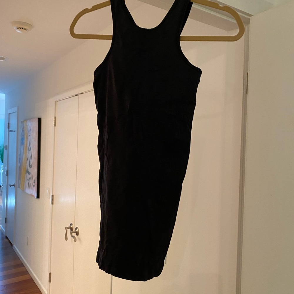 Charcoal grey lululemon long workout top. Size 4